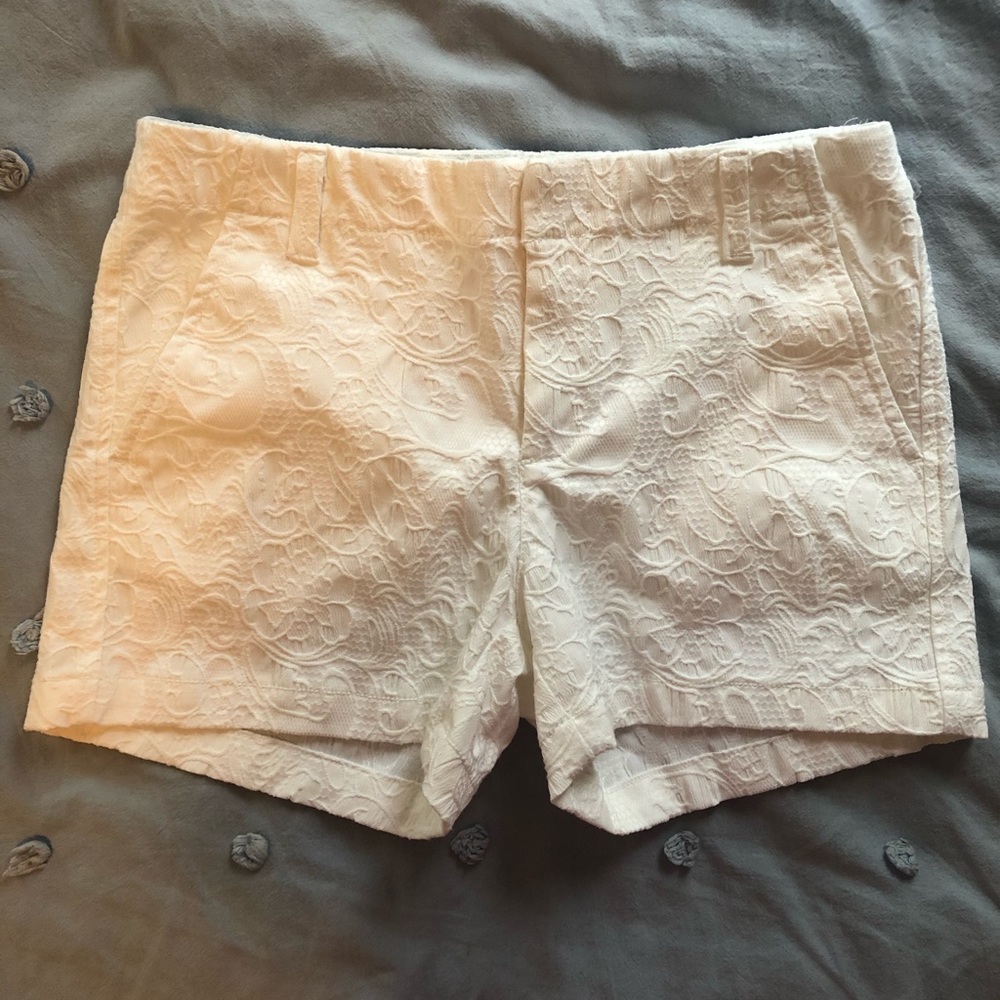 Stylus Lace Shorts